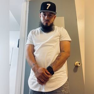 Meet your Posher, Edmilio